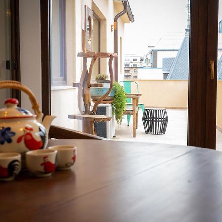 Theatre Rooftop Apartment With Patio 布加勒斯特 外观 照片